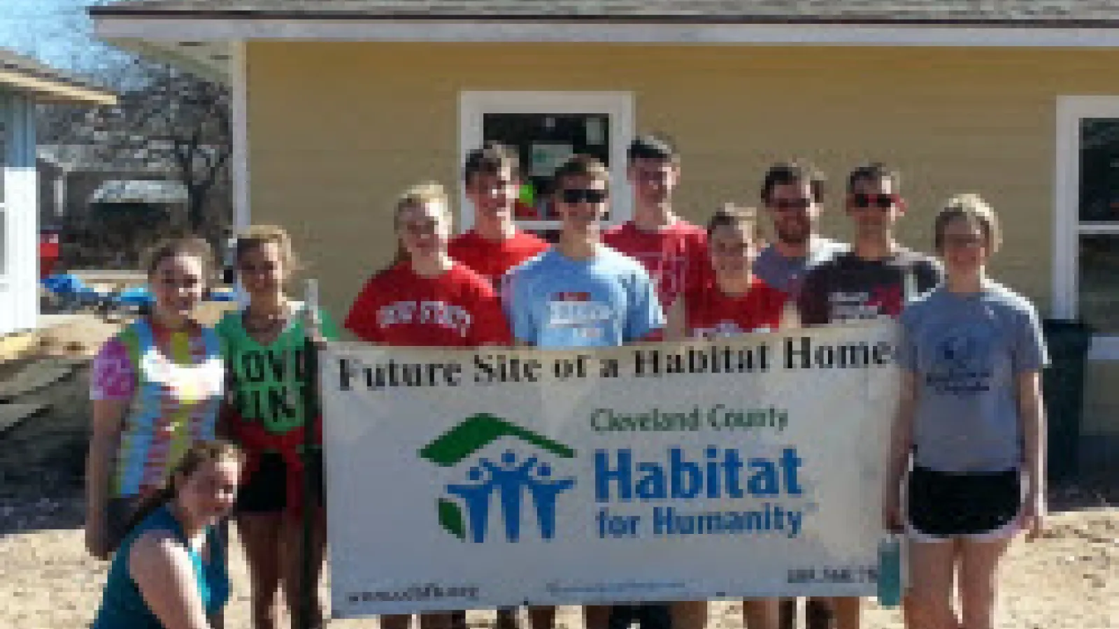 Students helping rebuild Moore Okla.