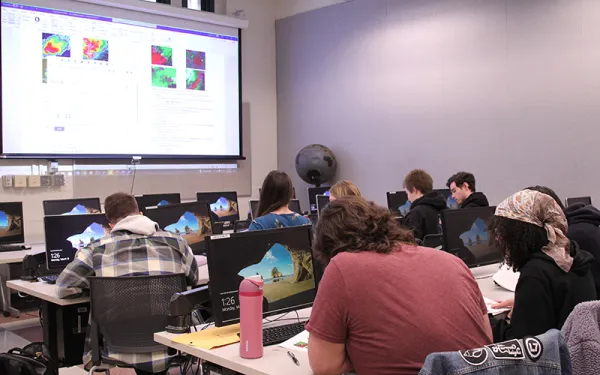 Students in GEOG 5942 - Severe Storm Forecasting