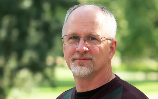 Photo of Dr. Kenneth Madsen